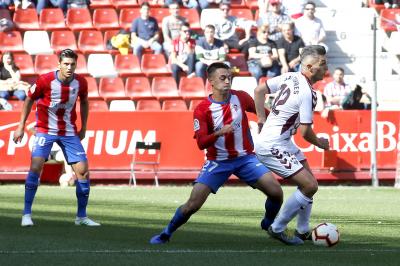 Pedro Díaz y Cristian Salvador frente al Albacete (Foto: Luis Manso).