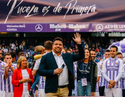 Ronaldo Nazário, en la fiesta del Club por la salvación en Primera división (Foto: RealValladolid.es).