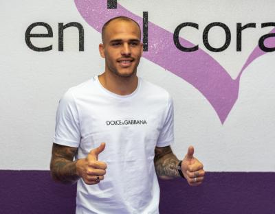 Sandro Ramírez, en su presentación como nuevo jugador blanquivioleta (Foto:RealValladolid.es)