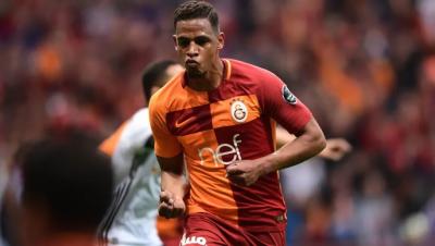 Fernando Reges celebra un gol con el Galatasaray.