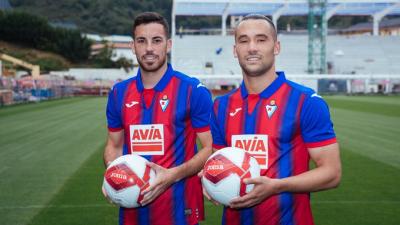 Edu Expósito y Quque González, presentados con el Éibar (Foto: SDE).