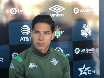 Diego Lainez, en el estadio del Puebla.