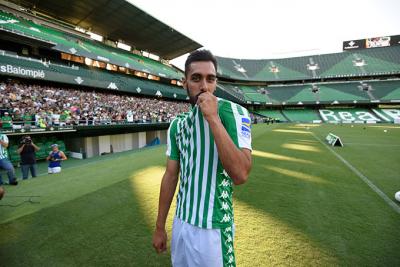 Borja Iglesias, titular ante el Valladolid (Foto: Kiko Hurtado).