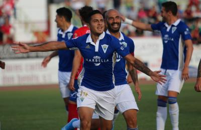 Yaimil celebra el gol del Marbella.