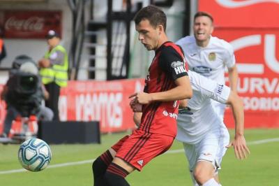 Iñigo Vicente en el Mirandés-Fuenlabrada (Foto: LaLiga).