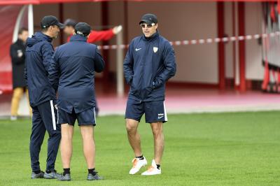 Julen Lopetegui, en el entrenamiento (Foto: Kiko Hurtado).