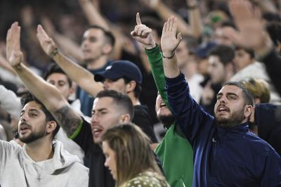 Afición del Betis ante el Celta (Foto: Kiko Hurtado).
