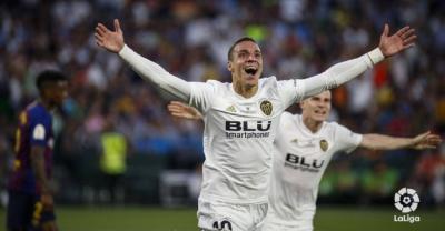 Rodrigo celebra el gol en la final de Copa (Foto: LaLiga)