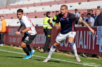 El lateral zurdo del Recre, Nano. (Manu López / Albiazules.es).