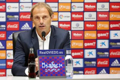 Francesc Arnau, en su presentación como nuevo director deportivo del Real Oviedo (Foto: Luis Manso).