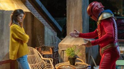 Clara Lago y Quim Gutiérrez en El Vecino (Foto: Netflix).