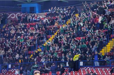 Una imagen de los cajistas en San Pablo (Foto: @unicajacb). 