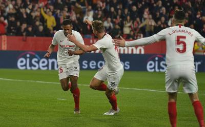 Fernando celebra su gol ante el Levante. (Foto: Kiko Hurtado).