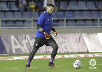 Herrerín, durante el calentamiento, poco podía imaginar que iba a ser expulsado (Foto: LaLiga).