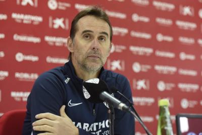 Julen Lopetegui, en rueda de prensa (Foto: Kiko Hurtado).