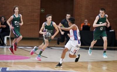 Un lance del Unicaja-Obradoiro (Foto: Unicaja Baloncesto).