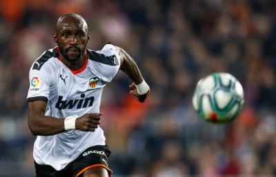 Mangala en el Valencia-Atlético (Foto: Lázaro de la Peña / VCF)