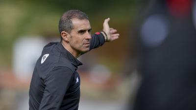 Gaizka Garitano dirige a sus hombres en Lezama (Foto: Athletic Club).