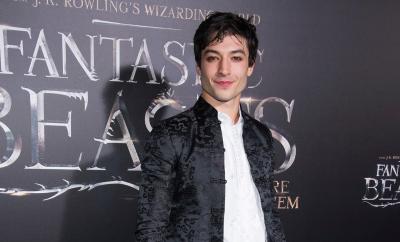 Ezra Miller en la premiere de Animales Fantásticos (Foto: Charles Sykes).