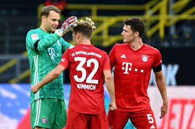 Neuer, Kimmich y Pavard, celebrando el tanto.