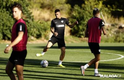 Yanis, en un entrenamiento con el Málaga (Foto: Málaga CF).