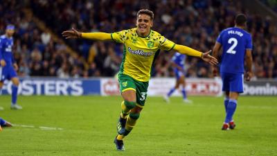 Max Aarons, en un partido con el Norwich City.