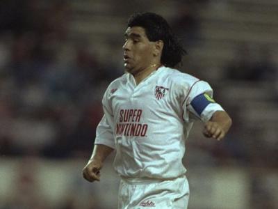 Diego Armando Maradona en el Sevilla.