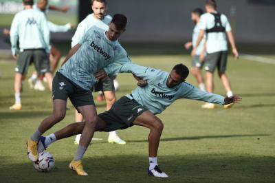 Raúl, en un entrenamiento (Foto: Kiko Hurtado).Rodri, en el entrenamiento (Foto: Kiko Hurtado).