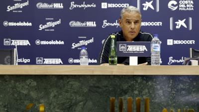 Pellicer, en plena rueda de prensa (Foto: Málaga CF).