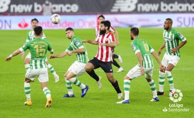 Asier Villalibre, en el Athletic-Betis (Foto: LaLiga).