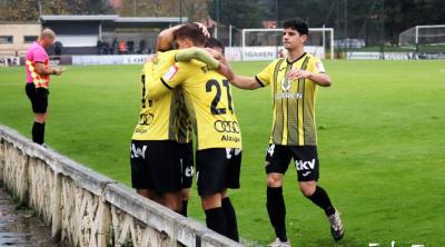 El Portugalete celebra un gol.