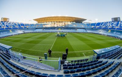 Una perspectiva de La Rosaleda adaptada para la Supercopa (Fotos: RFEF).
