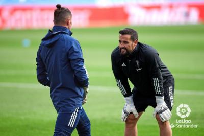 Lolo Bocardo charla con Conan Ledesma (Foto: LaLiga).