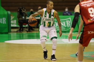 Jerome Randle con la pelota (foto: Coosur Betis).