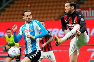 Theo y Fabián, en un partido de la Serie A (FOTO: EFE).