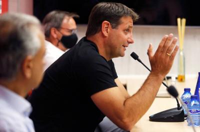 César Palacios, nuevo director deportivo del Eibar, durante su etapa en el Numancia (Foto: EFE).