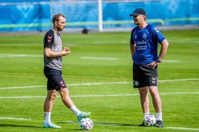 Eriksen, en un enrenamiento de Dinamarca (Foto: Cordon Press).