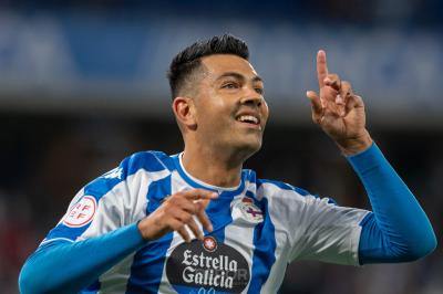 Miku celebrando un gol con el Deportivo en Riazor (Foto: RCD).