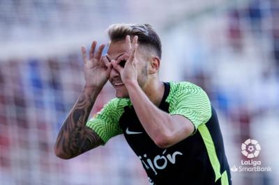 Fran Villalba celebra su gol en el Eibar-Sporting (Foto: LaLiga).