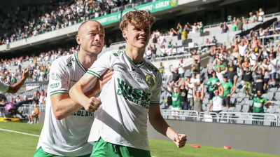 Williot Swedberg celebra un gol.