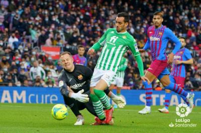 Juanmi en el Barcelona-Betis (Foto: LaLiga)