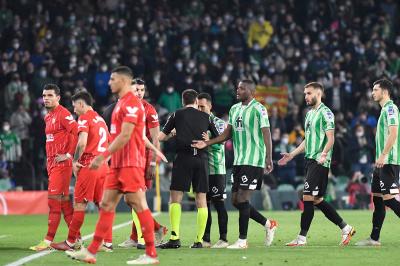 Imagen del pasado derbi de Copa (foto: Kiko Hurtado).