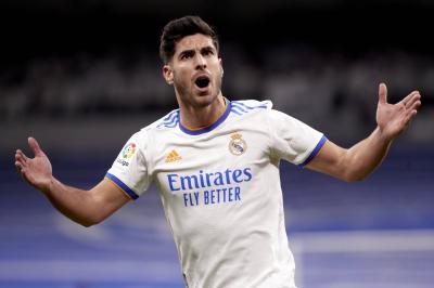 Marco Asensio celebra su gol en el Real Madrid-Granada (Foto: Cordon Press).