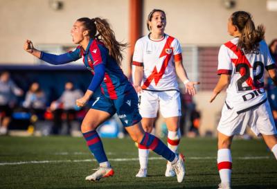 El Levante UD Femenino coge impulso goleando al Rayo Vallecano