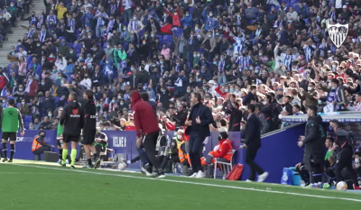 Enfado de Lopetegui por la expulsión de Koundé. (Foto: SFC).