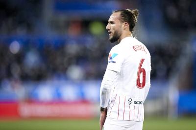 Gudelj, en el Alavés-Sevilla (Foto: Cordon Press).