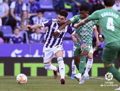 Monchu ante el Almería en el José Zorrilla. (Foto: LaLiga)