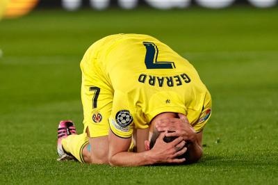 Gerard Moreno se lamenta de una jugada (FOTO: Cordón Press).