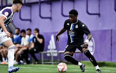 William de Camargo con el balón ante el Valladolid B (Foto: RCD).