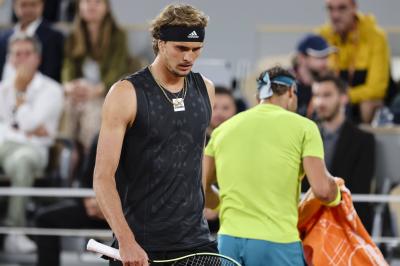 Zverev, durante el duelo ante Rafa Nadal en Roland Garros (Foto: Cordon Press).